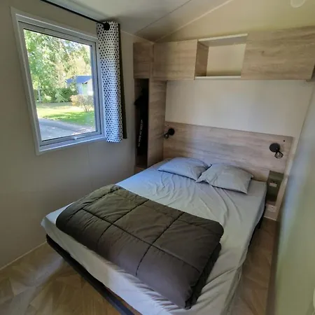 Mobil Avec Terrasse Pour 5 Personnes - Api-1-52-1299 Saint-Geniez-dʼOlt