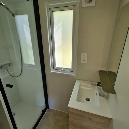 Mobil Avec Terrasse Pour 5 Personnes - Api-1-52-1299 Campingplads *