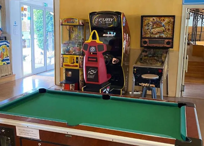 Campingplads Mobil Avec Terrasse Pour 5 Personnes - Api-1-52-1299 Saint-Geniez-dʼOlt